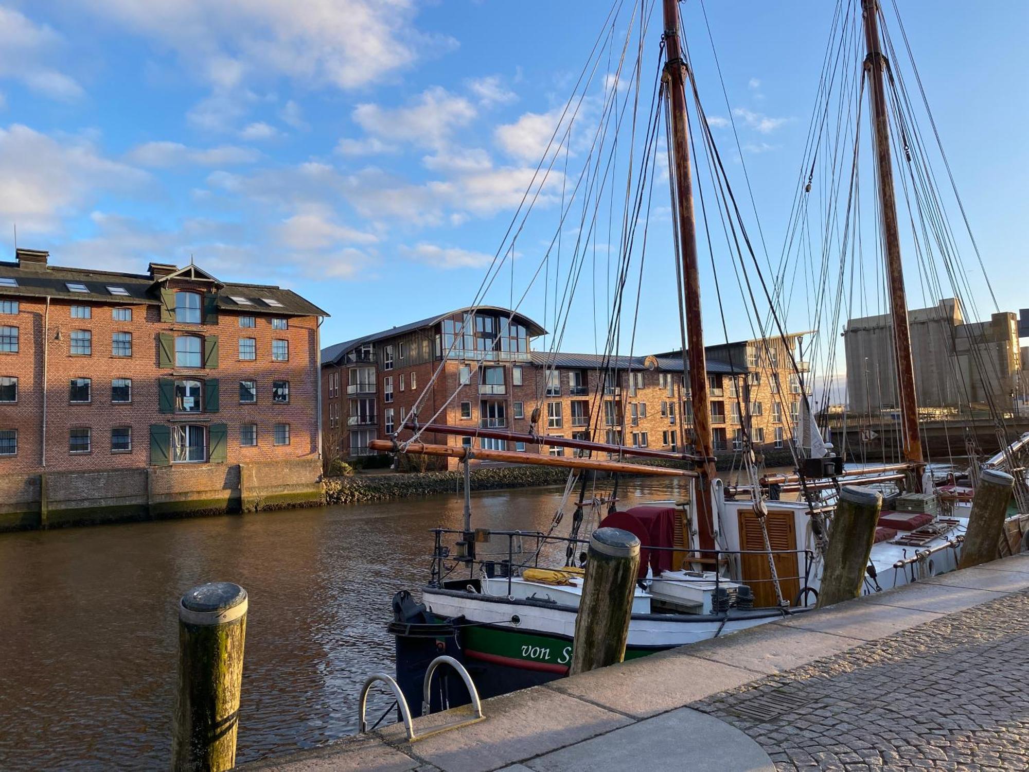 Simmerdeis Am Hafen Husum (Schleswig-Holstein) Exterior foto